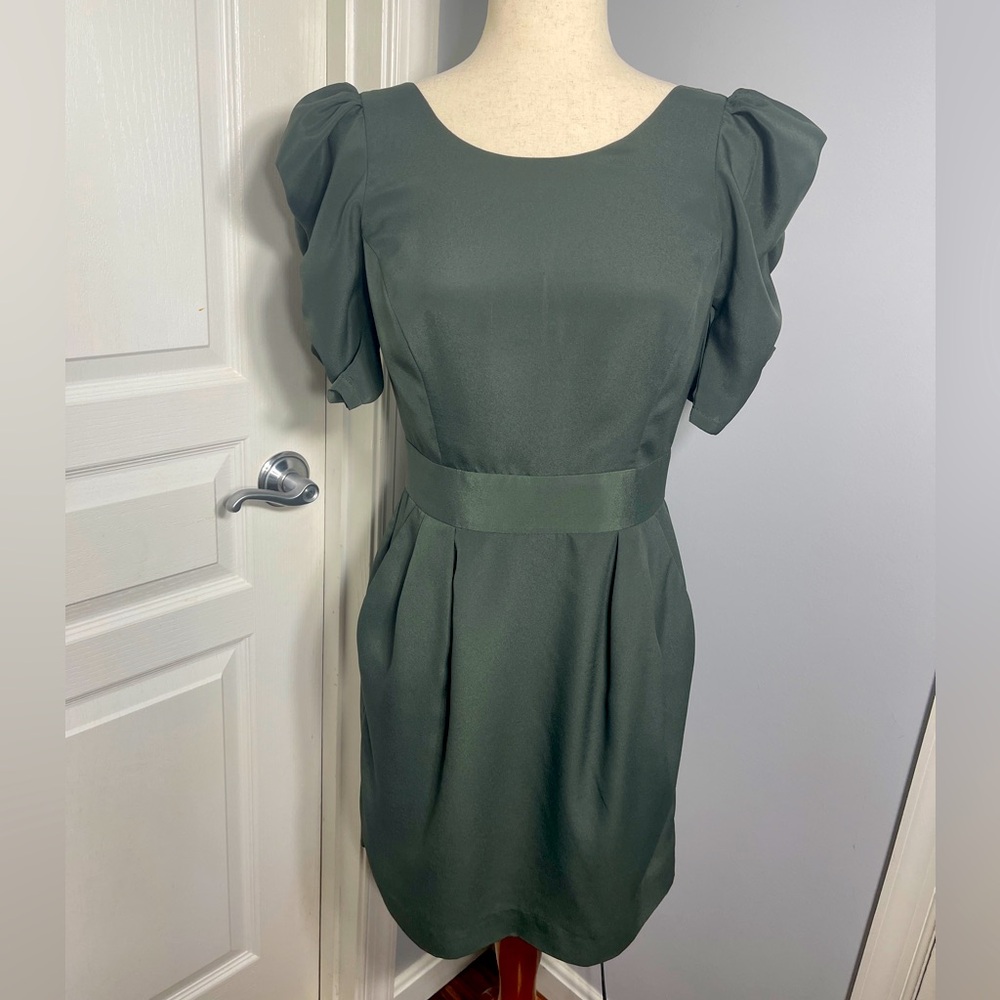 Sexy Military Green Low Back Cocktail Dress – BCBGeneration Size 6